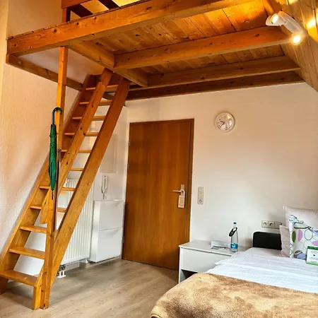 Apartment Geraeumiges *